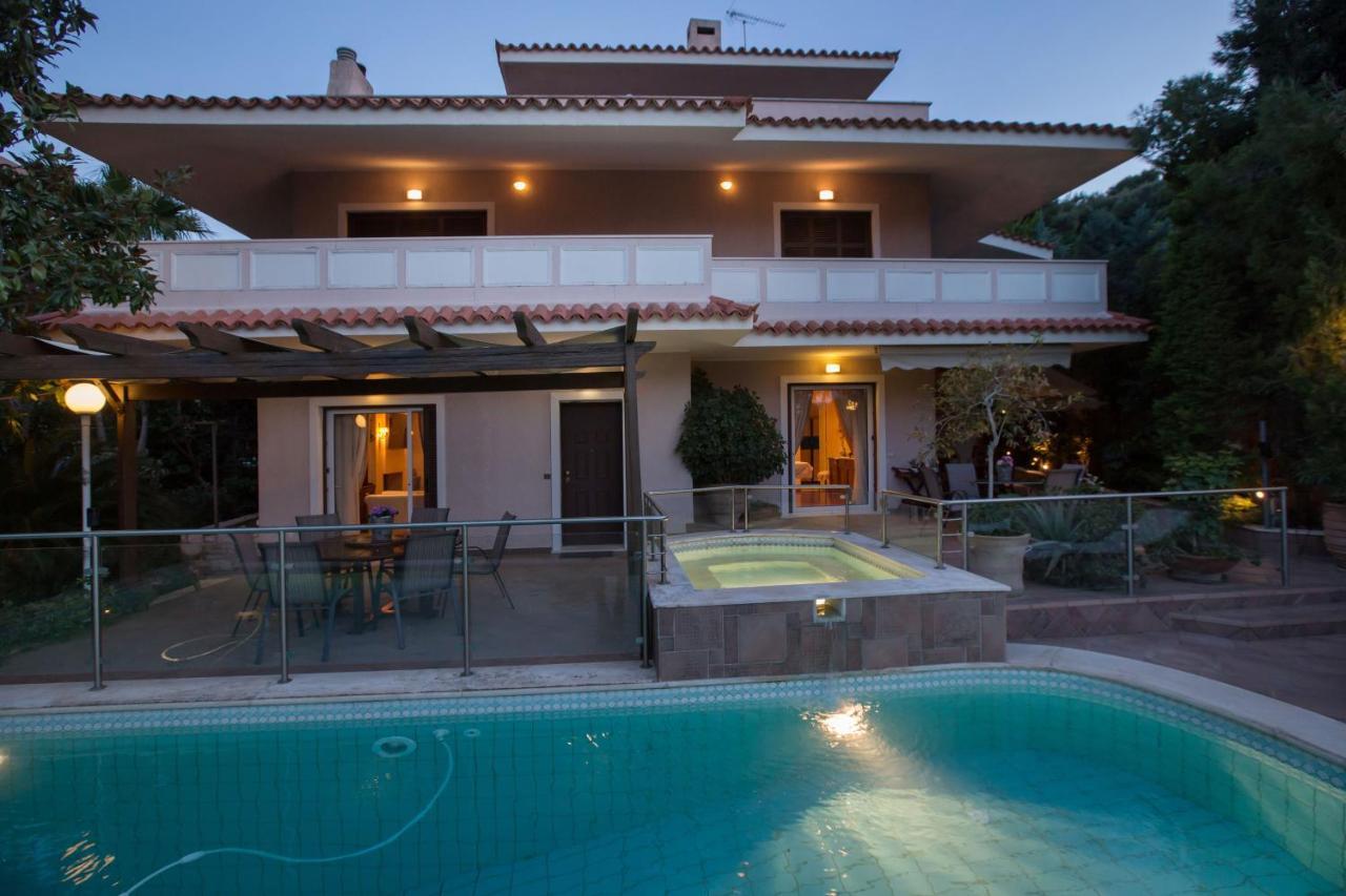 Exceptional Villa In Voula Near The Sea Athens Luaran gambar